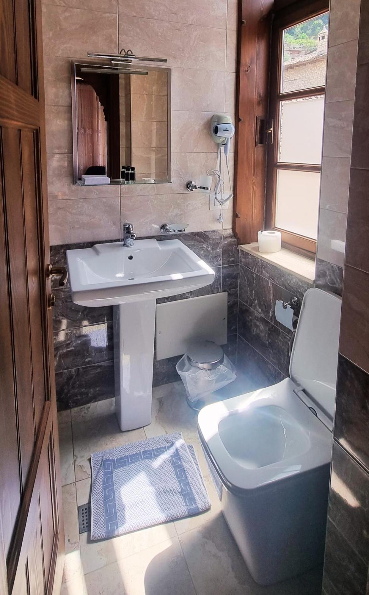 Hotel Gorica - Unesco Quarter Berat Kültér fotó